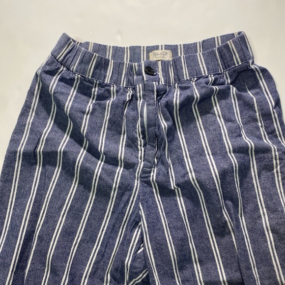 Brandy Melville Striped Pants - Picture 2 of 2